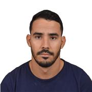 Je suis un prof de maths. Je fais des cours en maths et physique au collège ou au lycée.